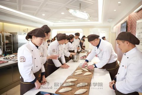 初高中生没有学历，学什么技术改变命运？